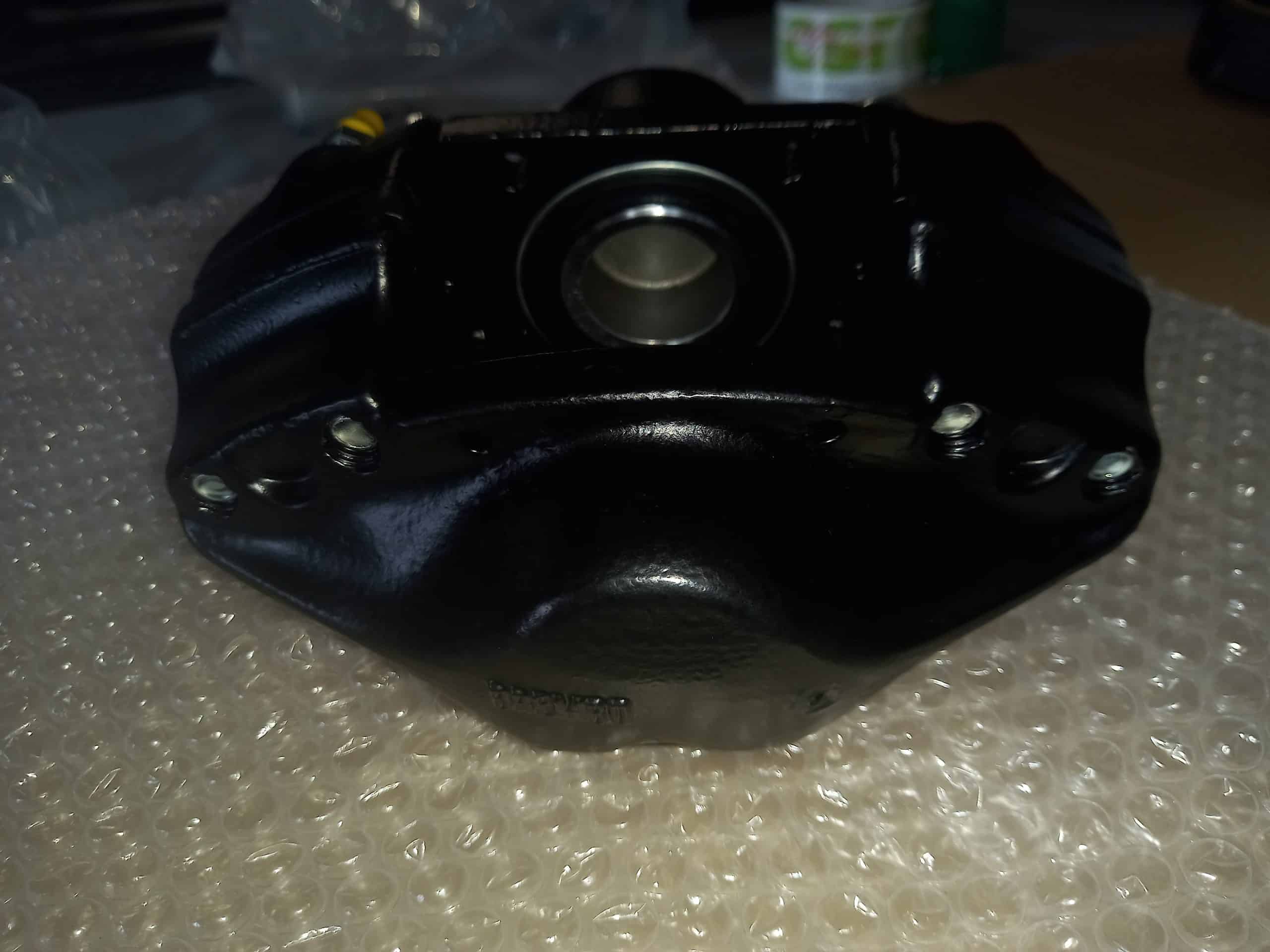 Refurbished original GTV6/75 Brembo front brake calipers CS Racing